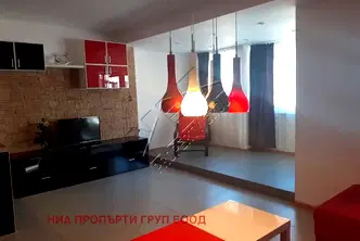 Двустаен апартамент с голяма тераса в центъра на Бургас