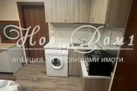 Двустаен апартамент с отделен вход на партер във Варна, Цветен квартал