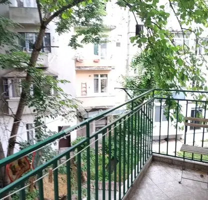 Снимка 4 — Двустаен апартамент в София, Докторски паметник