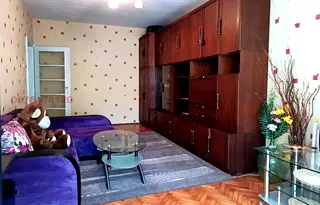 Двустаен апартамент в София, Гео Милев