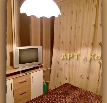 Снимка 3 — Двустаен апартамент в Перник, Изток