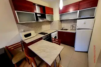 Двустаен апартамент в София, Изток