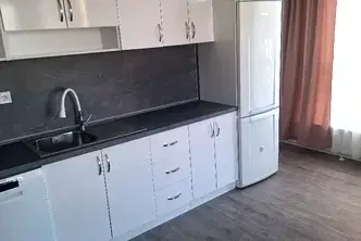 Двустаен апартамент в Перник, Изток