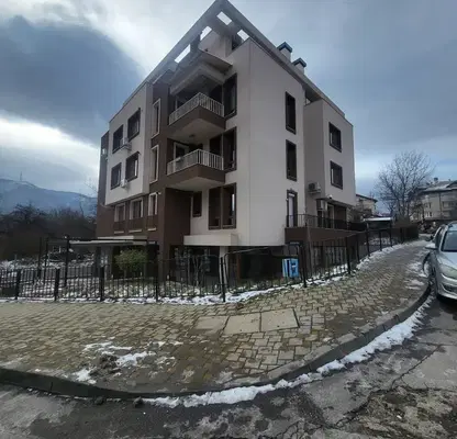 Снимка 3 — Двустаен апартамент в София, Карпузица
