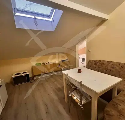 Снимка 2 — Двустаен апартамент във Варна, Конфуто