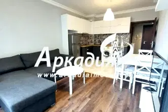 Уютен двустаен апартамент с обзавеждане в Кършияка, Пловдив