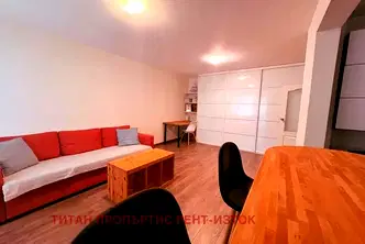 Двустаен апартамент в Бургас, Лазур