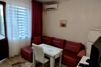 Двустаен апартамент във Варна, Левски 1