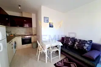 Двустаен апартамент във Варна, Левски 1