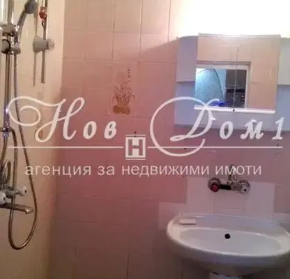 Снимка 4 — Двустаен апартамент във Варна, Лятно кино Тракия