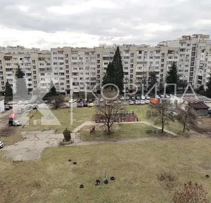 Снимка 5 — Двустаен апартамент с панорамна гледка в Люлин 9, София