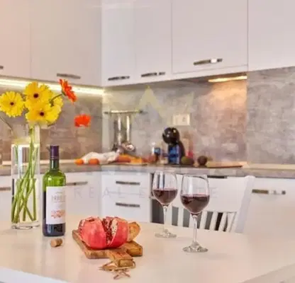 Photo 2 — 2-bedroom apartment in Varna, Alen Mak
