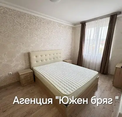 Снимка 4 — Двустаен апартамент в Шумен, Пазара