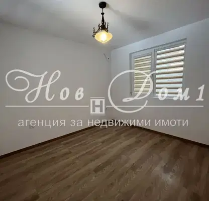 Снимка 4 — Двустаен апартамент във Варна, Погреби