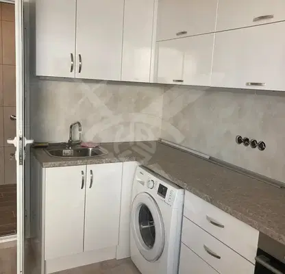 Снимка 2 — Двустаен апартамент във Варна, Погреби