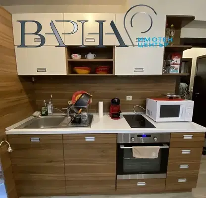 Снимка 2 — Двустаен апартамент във Варна, Погреби