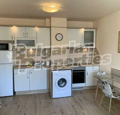Photo 2 — 2-bedroom apartment in Varna, Pogrebi