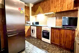 Двустаен апартамент във Варна, Погреби