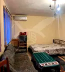 Двустаен апартамент във Варна, Погреби