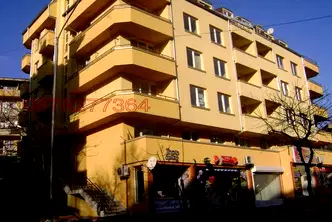 Двустаен апартамент в Благоев, Широк център
