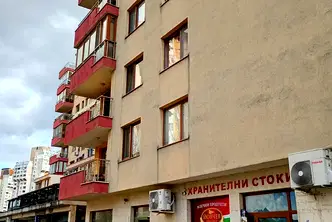 Двустаен апартамент в София, Света Троица