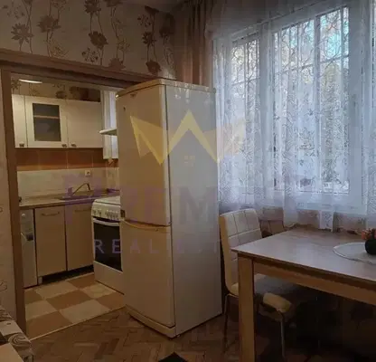 Снимка 5 — Двустаен апартамент в Зимно кино Тракия, Варна с асансьор