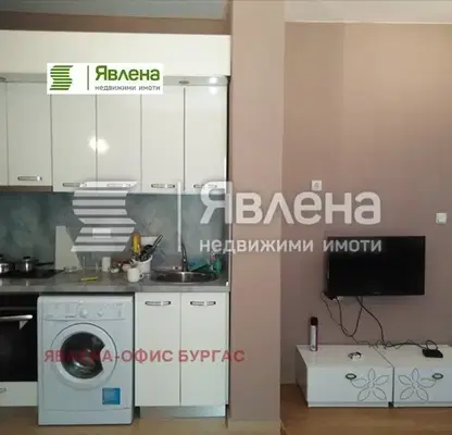 Снимка 5 — Двустаен апартамент с тераса близо до море в Царево
