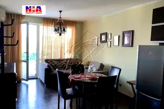 Двустаен апартамент в Бургас, Несебър