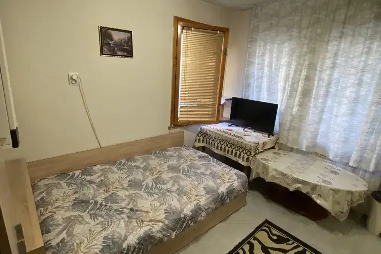 Едностаен апартамент в Пазарджик, Център