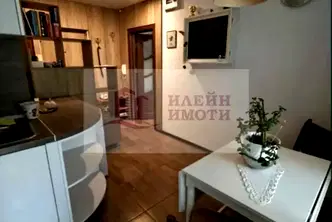 Едностаен апартамент в Русе, Център