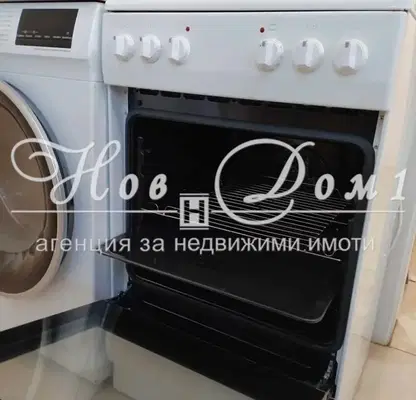 Снимка 5 — Едностаен апартамент с големи прозорци в Гръцка махала, Варна