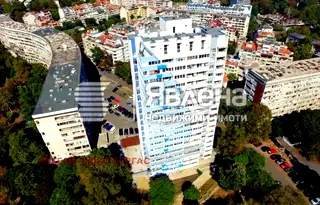 Едностаен апартамент в Бургас, Лазур