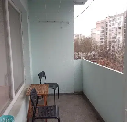 Снимка 3 — Едностаен апартамент в Света Троица, София с асансьор