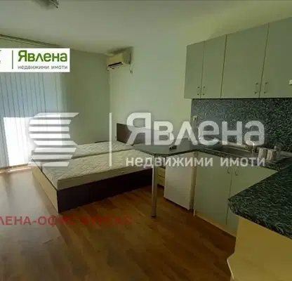 Снимка 3 — Едностаен апартамент в Бургас, Царево