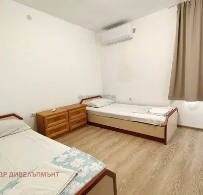Снимка 4 — Едностаен апартамент в Бургас, Несебър