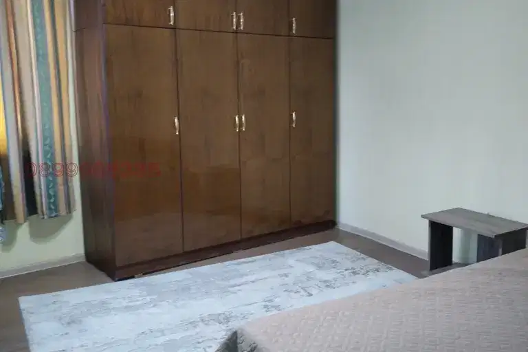Floor of House in Varna, Zimno Kino Trakiya