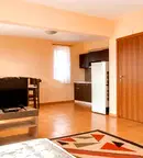 Етаж от къща във Варна, Бяла