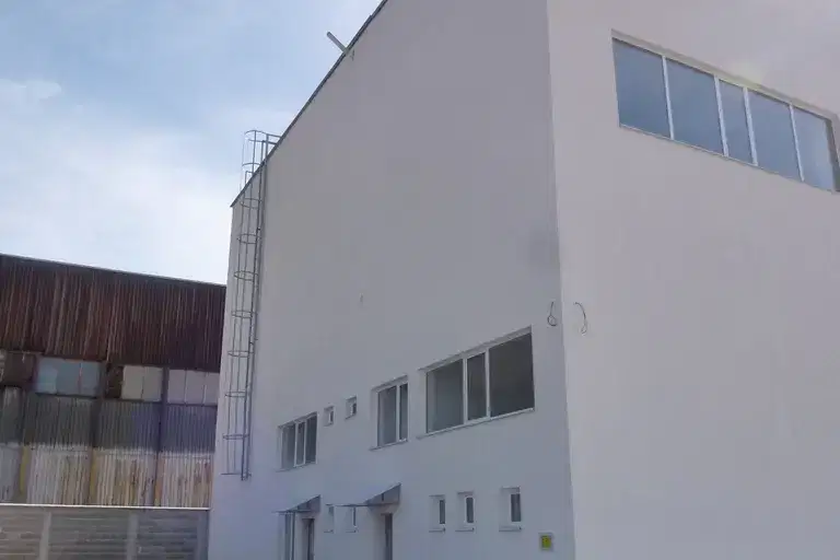 Business Property in Pernik, Promishlena Zona