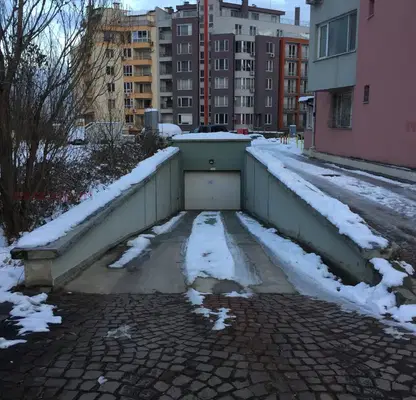 Снимка 3 — Гараж/Паркомясто в Студентски