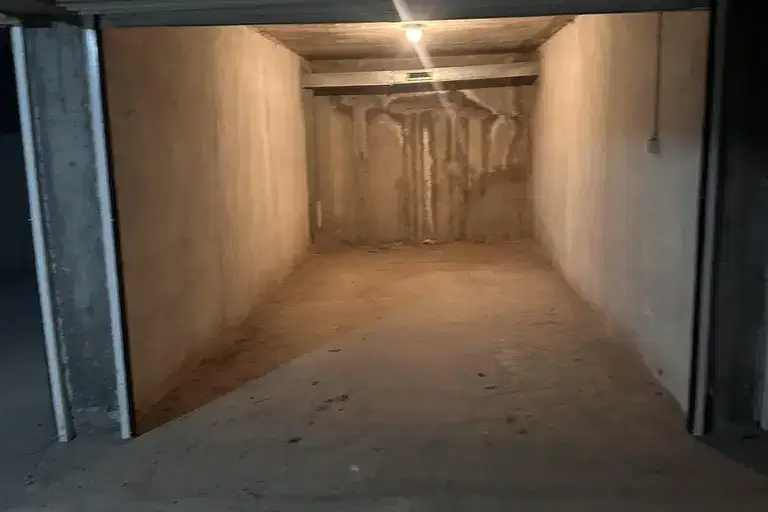 Garage/Parking in Kyrdjali, Centyr