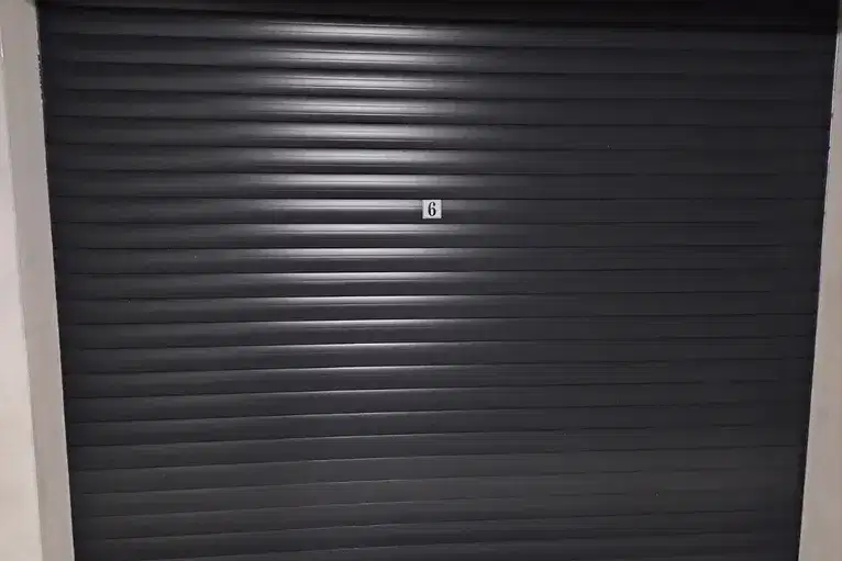 Garage/Parking in Kyrdjali, Centyr