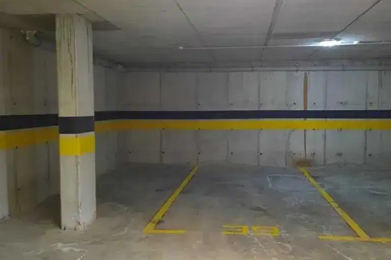 Гараж/Паркомясто в Кърджали, Център