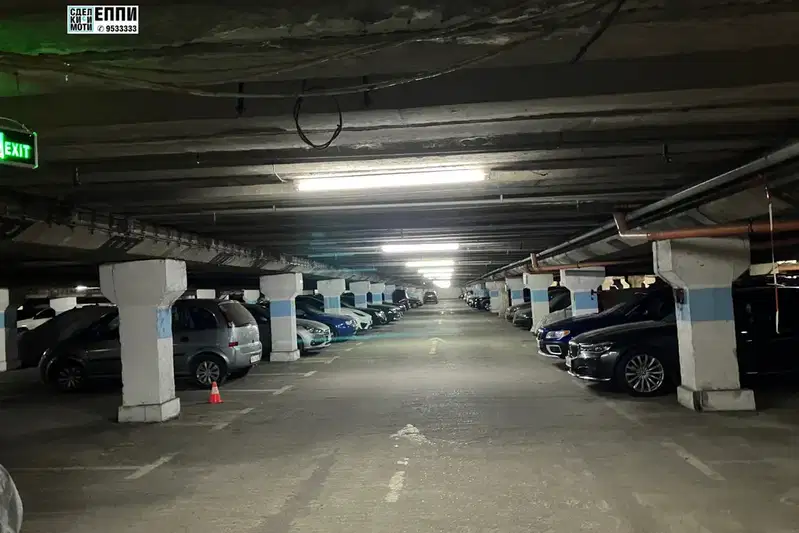 Garage/Parking in Sofiya, Centyr