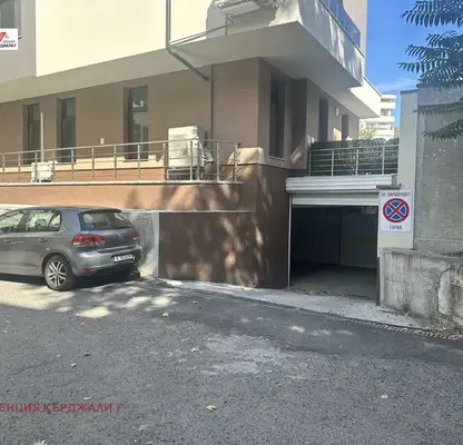 Photo 3 — Garage/Parking in Kyrdjali, Centyr