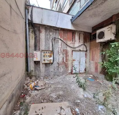 Photo 2 — Garage in Dobrich, Centyr