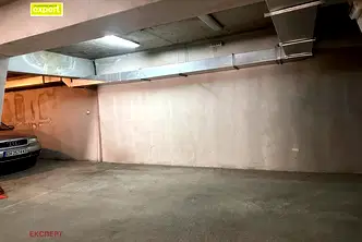 Гараж/Паркомясто в Плевен, Идеален център