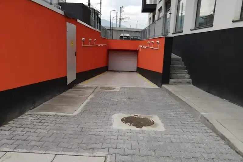 Garage/Parking in Sofiya, Krasno Selo