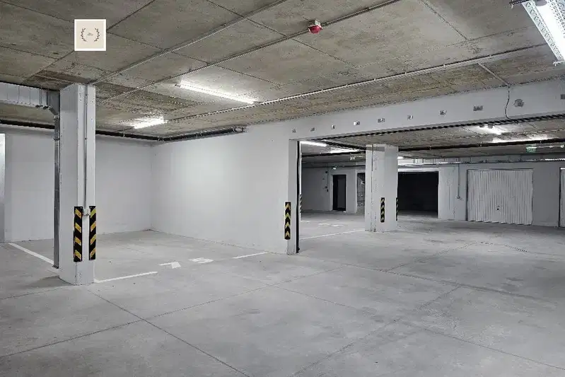 Garage/Parking in Sofiya, Krystova Vada