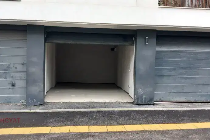 Garage/Parking in Sofiya, Krystova Vada