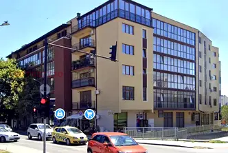 Гараж/Паркомясто във Варна, Левски 1